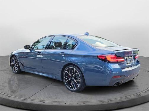Arctic Race Blue Metallic 2023 BMW 540 i