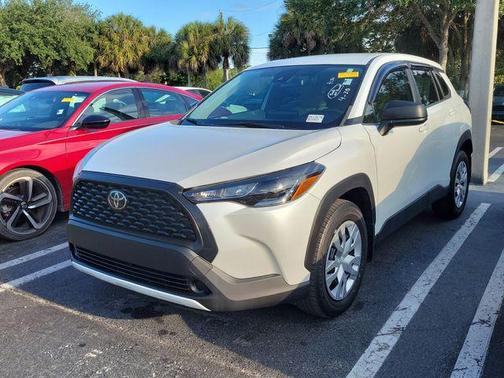 Wind Chill Pearl 2022 Toyota Corolla Cross L