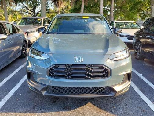 Pearl 2024 Honda HR-V Sport