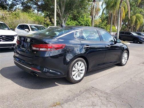 2018 Kia Optima S