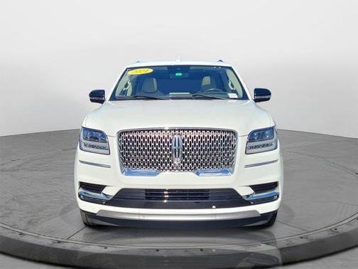 Pristine White 2021 Lincoln Navigator Reserve