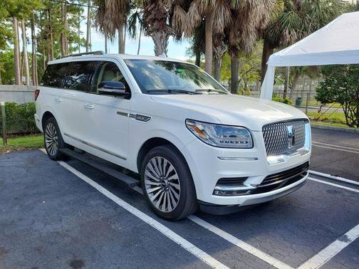 Pristine White 2021 Lincoln Navigator Reserve