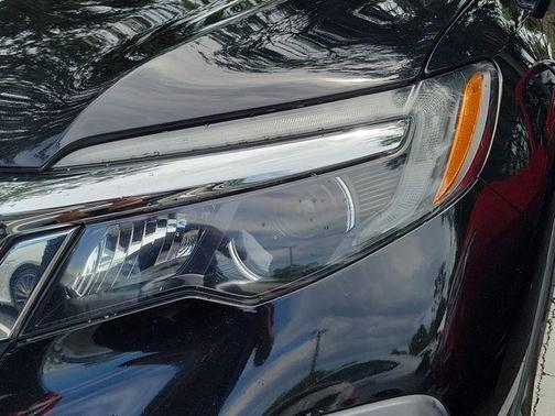 Crystal Black Pearl 2022 Honda Pilot EX-L