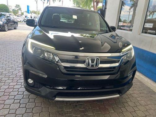 Crystal Black Pearl 2022 Honda Pilot EX-L