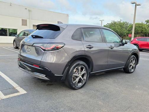 Modern Steel Metallic 2024 Honda HR-V EX-L