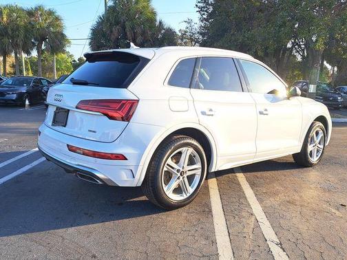 2021 Audi Q5 e 55 Premium