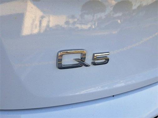 2021 Audi Q5 e 55 Premium