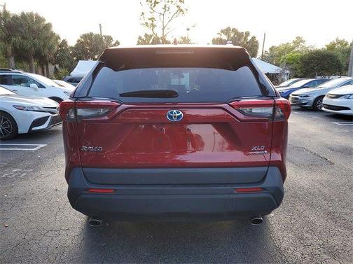 2022 Toyota RAV4 Hybrid XLE Premium