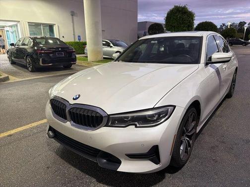 2019 BMW 330 i