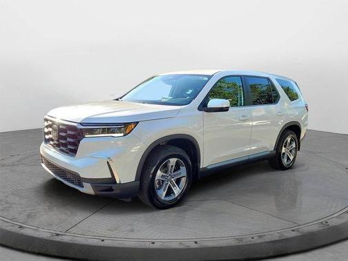 Platinum White Pearl 2025 Honda Pilot EX-L