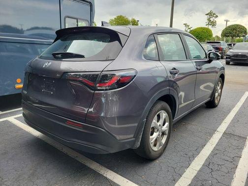Modern Steel Metallic 2025 Honda HR-V LX