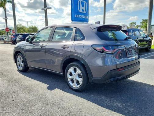 Modern Steel Metallic 2025 Honda HR-V LX