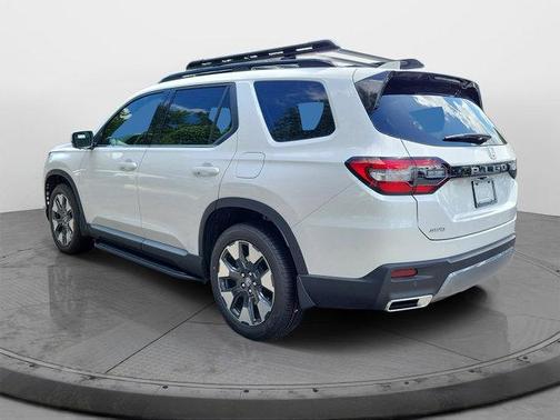 Platinum White Pearl 2026 Honda Pilot Elite