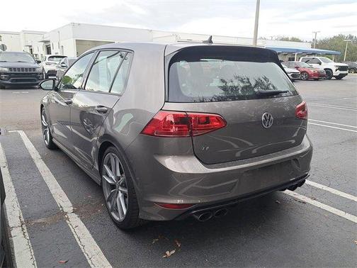 2017 Volkswagen Golf R 4-Door