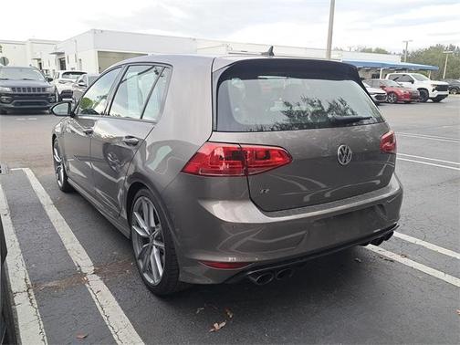 2017 Volkswagen Golf R 4-Door