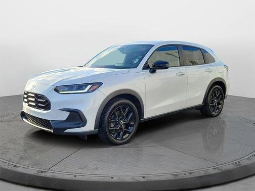 Platinum White Pearl 2023 Honda HR-V Sport