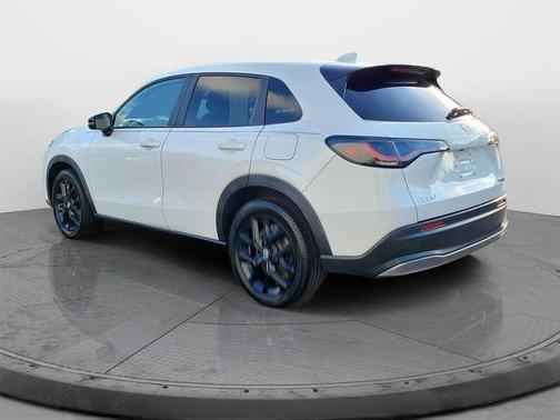 Platinum White Pearl 2023 Honda HR-V Sport