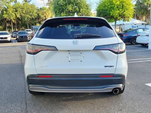 Platinum White Pearl 2023 Honda HR-V Sport