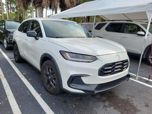 Platinum White Pearl 2023 Honda HR-V Sport
