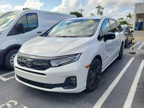 Platinum White Pearl 2025 Honda Odyssey Sport-L
