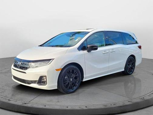 Platinum White Pearl 2025 Honda Odyssey Sport-L