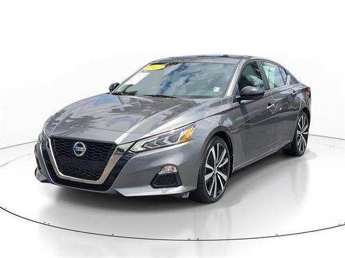 2022 Nissan Altima 2.0 SR