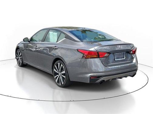 2022 Nissan Altima 2.0 SR
