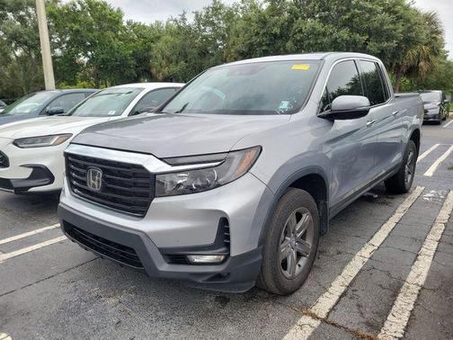 Lunar Silver Metallic 2023 Honda Ridgeline RTL-E
