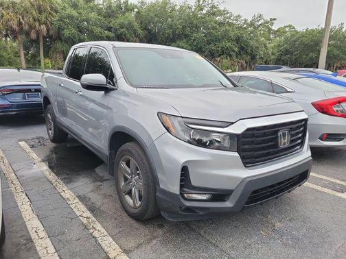 Lunar Silver Metallic 2023 Honda Ridgeline RTL-E