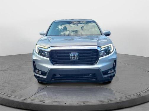 Lunar Silver Metallic 2023 Honda Ridgeline RTL-E