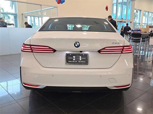 2024 BMW 530 i