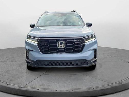 Sonic Gray Pearl 2025 Honda Pilot Black Edition