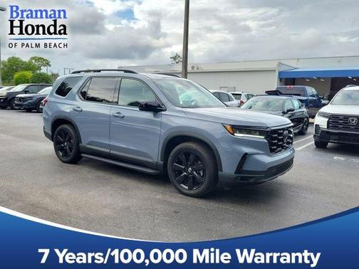 Sonic Gray Pearl 2025 Honda Pilot Black Edition