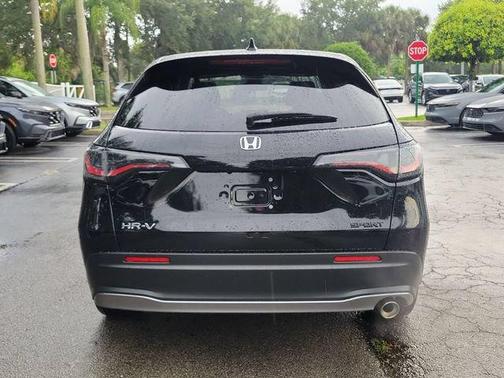 Crystal Black Pearl 2025 Honda HR-V Sport