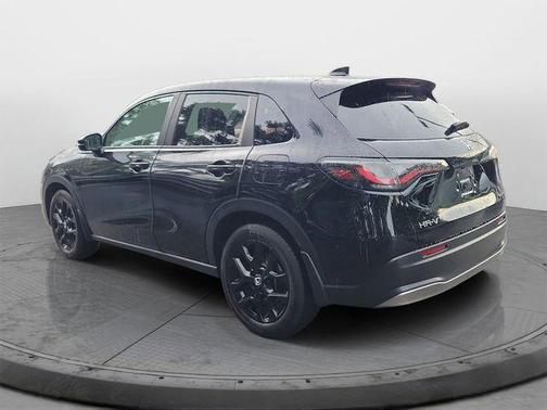 Crystal Black Pearl 2025 Honda HR-V Sport
