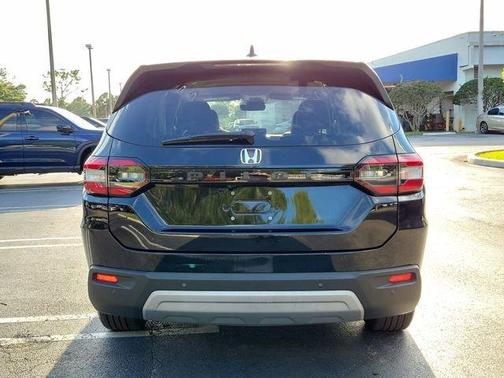 Crystal Black Pearl 2024 Honda Pilot EX-L 7-Passenger