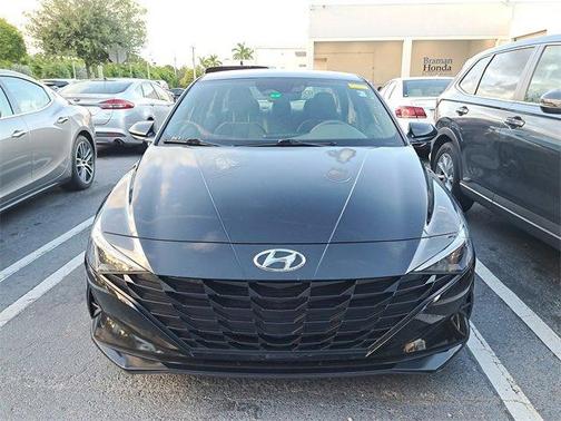 2021 Hyundai ELANTRA SEL