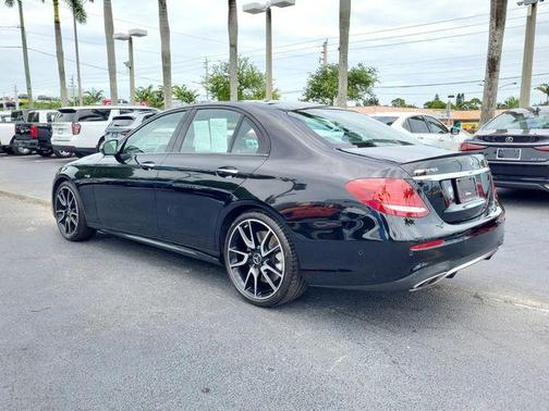 Obsidian Black Metallic 2018 Mercedes-Benz AMG E 43 Base 4MATIC