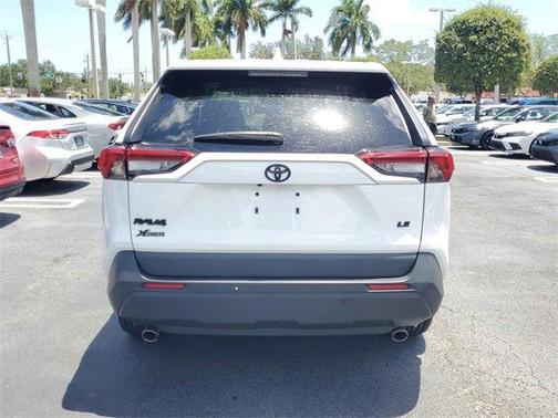 2022 Toyota RAV4 LE