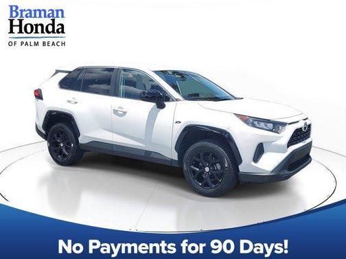 2022 Toyota RAV4 LE