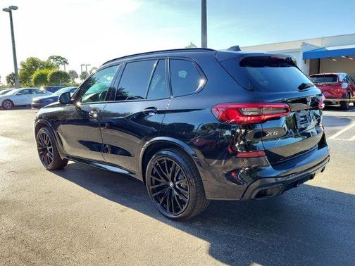 Black Sapphire Metallic 2020 BMW X5 xDrive40i