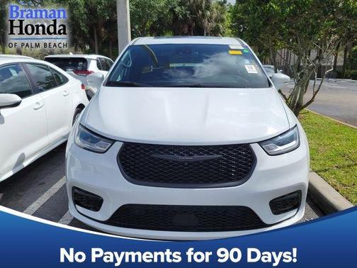 2022 Chrysler Pacifica Hybrid Limited