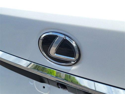 2024 Lexus ES 250 Luxury