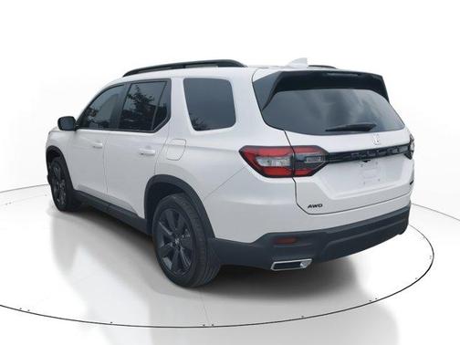 2025 Honda Pilot Sport