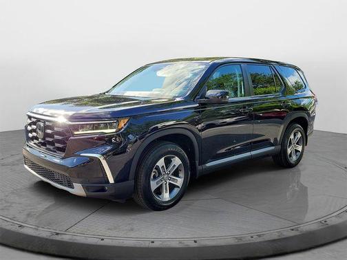 Crystal Black Pearl 2023 Honda Pilot EX-L 7-Passenger