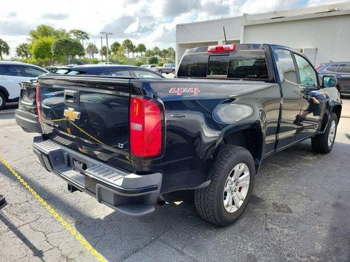Black 2017 Chevrolet Colorado LT