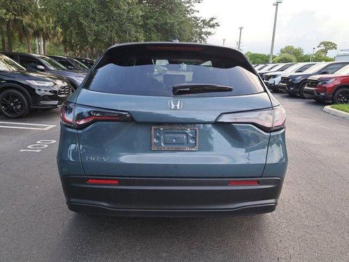 2026 Honda HR-V LX