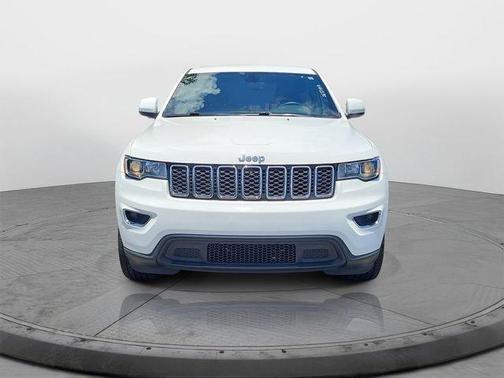 Bright White Clearcoat 2022 Jeep Grand Cherokee WK Laredo