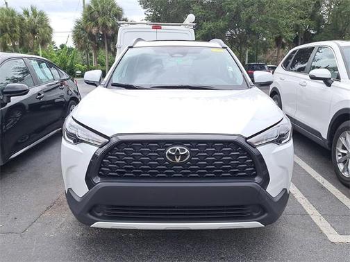 2024 Toyota Corolla Cross LE