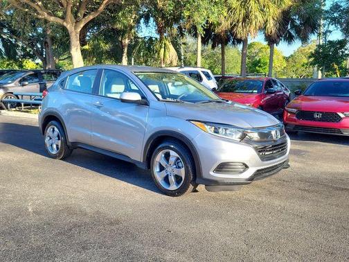 Lunar Silver Metallic 2021 Honda HR-V LX